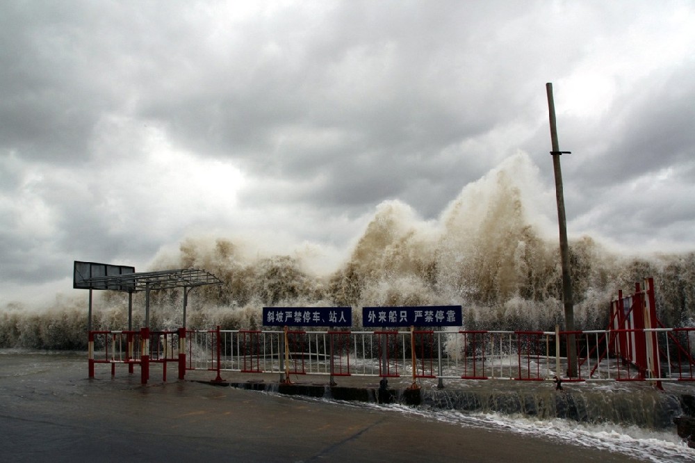 台风格美登陆致使福建严重受灾！从VR安全科普中，提前汲取应对台风策略。